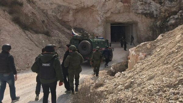 Подземные склады и штабы боевиков Хайят Тахрир аш Шам (террористическая организация, запрещена на территории РФ) в районе под Алеппо Подземные склады и штабы боевиков Хайят Тахрир аш Шам (террористическая организация, запрещена на территории РФ) в районе под Алеппо