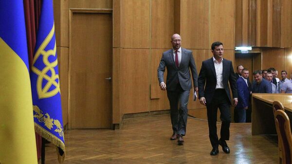 Президент Украины Владимир Зеленский и глава Ивано-Франковской области Денис Шмыгаль Президент Украины Владимир Зеленский и глава Ивано-Франковской области Денис Шмыгаль