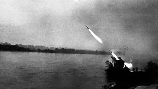 Великая Отечественная война 1941-1945 гг. Братиславско-Брновская наступательная операция. 25 марта - 5 мая 1945 года. Советская боевая машина реактивной артиллерии Катюша ведет огонь по противнику. Великая Отечественная война 1941-1945 гг. Братиславско-Брновская наступательная операция. 25 марта - 5 мая 1945 года. Советская боевая машина реактивной артиллерии Катюша ведет огонь по противнику.