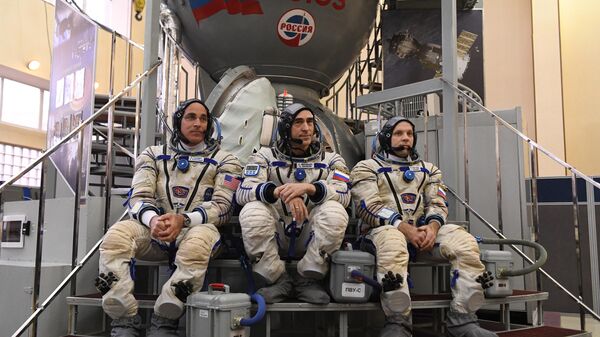 Космонавты Роскосмоса Иван Вагнер, Анатолий Иванишин и астронавт НАСА Кристофер Кэссиди Космонавты Роскосмоса Иван Вагнер, Анатолий Иванишин и астронавт НАСА Кристофер Кэссиди