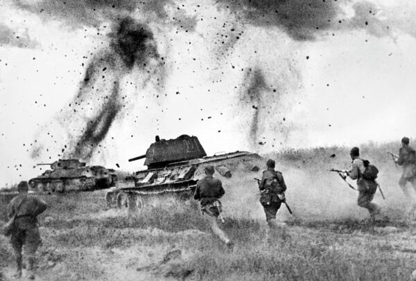 Атака соединений 5 Гвардейской танковой армии в районе Прохоровки Атака соединений 5 Гвардейской танковой армии в районе Прохоровки