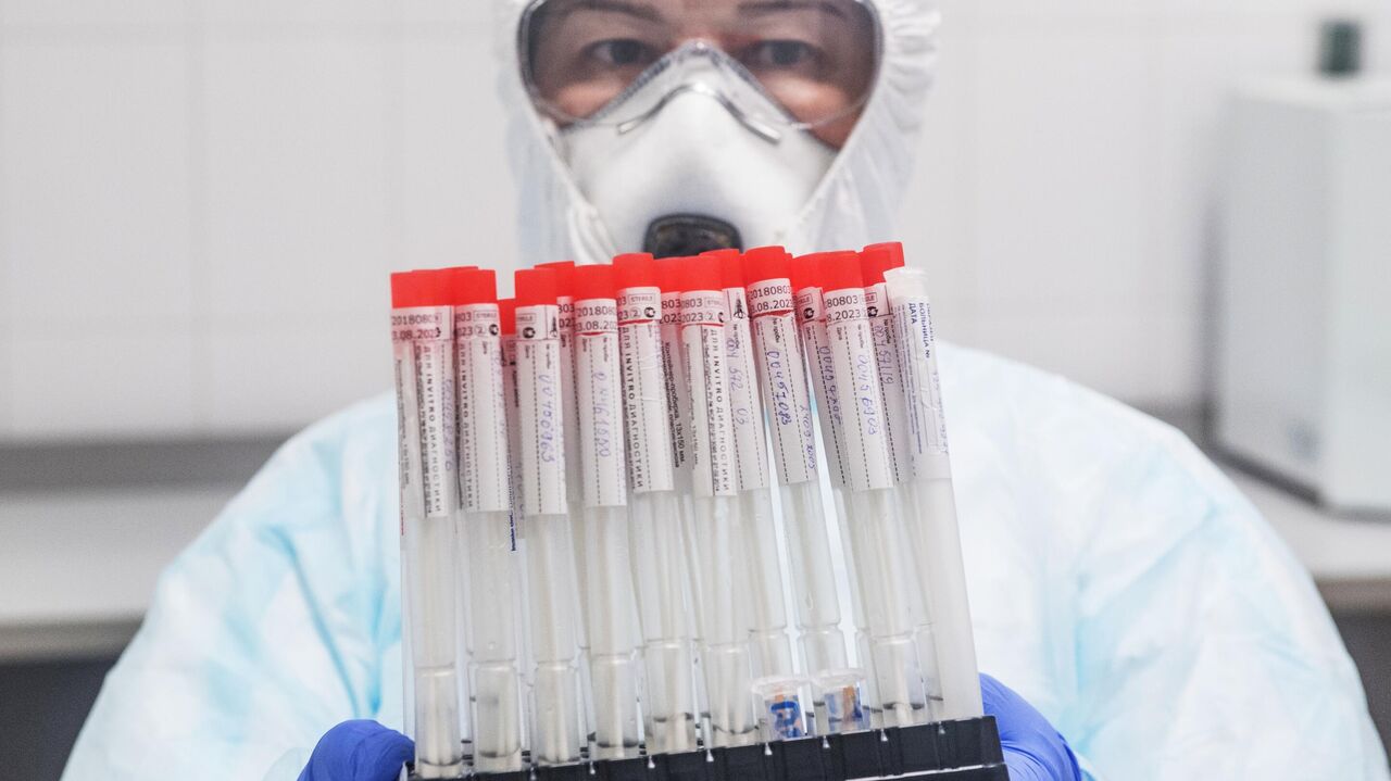 Шестеро курян, привитых первым компонентов вакцины от коронавируса, заболели ковидом