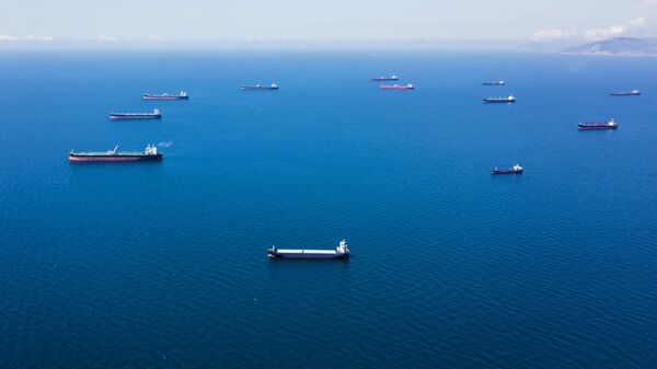 К месту ЧП с танкером в Азовском море прибыли спасатели Морспасслужбы