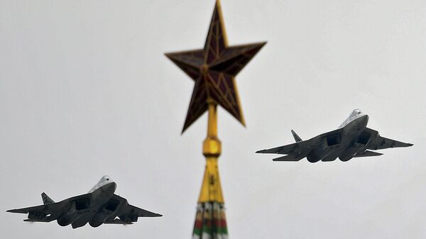 ВКС проведет авиационную тренировку воздушного парада над Москвой