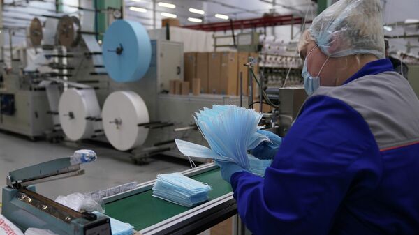 В Минпромторге сообщили о максимальных  объемах производства масок