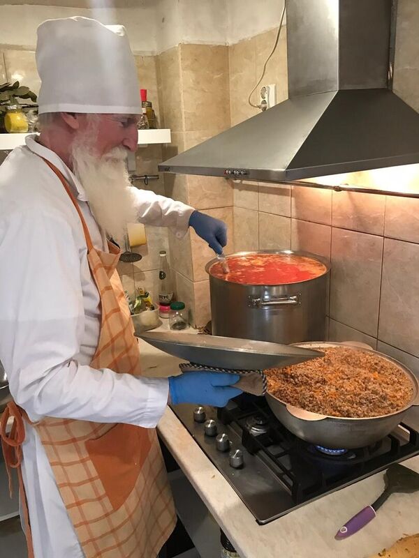 Сергей Васьков на кухне Сергей Васьков на кухне