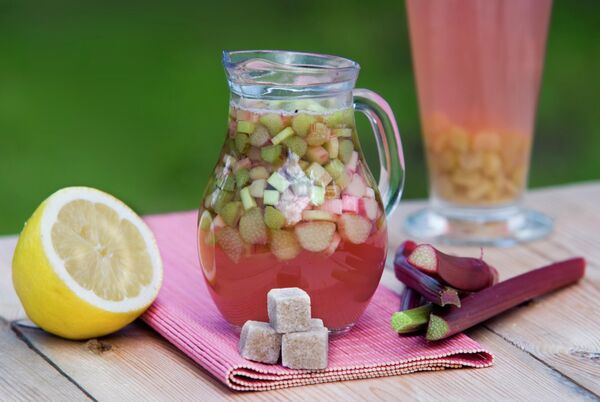 Компот из ревеня Компот из ревеня