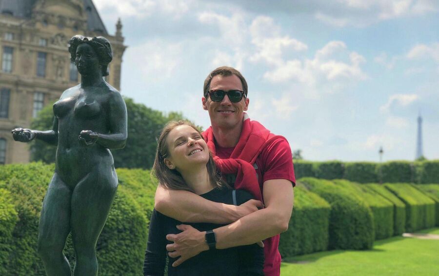 Тимур Еремеев с женой Ольгой в Париже Тимур Еремеев с женой Ольгой в Париже