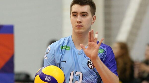 Волейболист Сергей Мелкозеров Волейболист Сергей Мелкозеров
