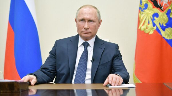 Путин попросил доложить о подготовке к новому учебному году в России