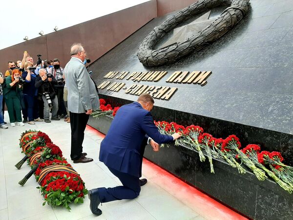 Церемония открытия Ржевского мемориала Советскому солдату Церемония открытия Ржевского мемориала Советскому солдату