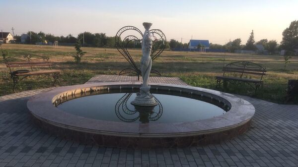Фонтан, в котором погибла девятилетняя девочка, в станице Березовской Даниловского района Волгоградской области Фонтан, в котором погибла девятилетняя девочка, в станице Березовской Даниловского района Волгоградской области
