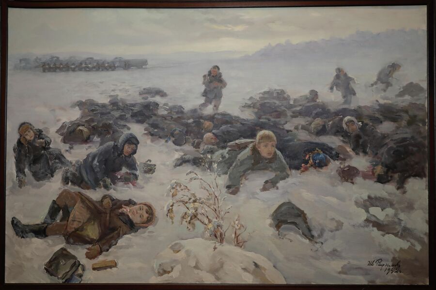 Радимов И. А. Расстрел немцами 245 школьников в городе Керчи Радимов И. А. Расстрел немцами 245 школьников в городе Керчи