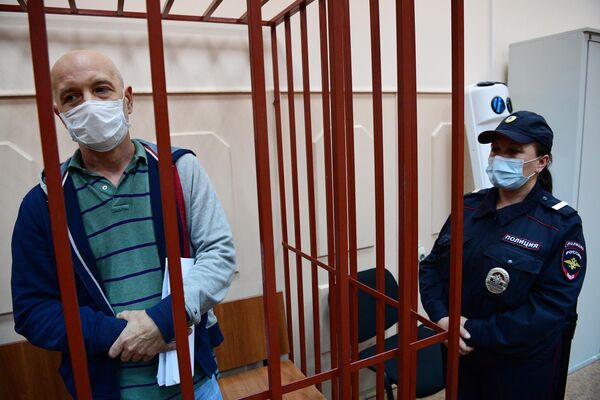 Эмбриолог, андролог ЭКО клиники NGC Тарас Ашитков, обвиняемый по делу о торговле детьми от суррогатных матерей, в Басманном суде Москвы Эмбриолог, андролог ЭКО клиники NGC Тарас Ашитков, обвиняемый по делу о торговле детьми от суррогатных матерей, в Басманном суде Москвы
