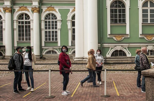 Эрмитаж возобновил работу после карантина Эрмитаж возобновил работу после карантина