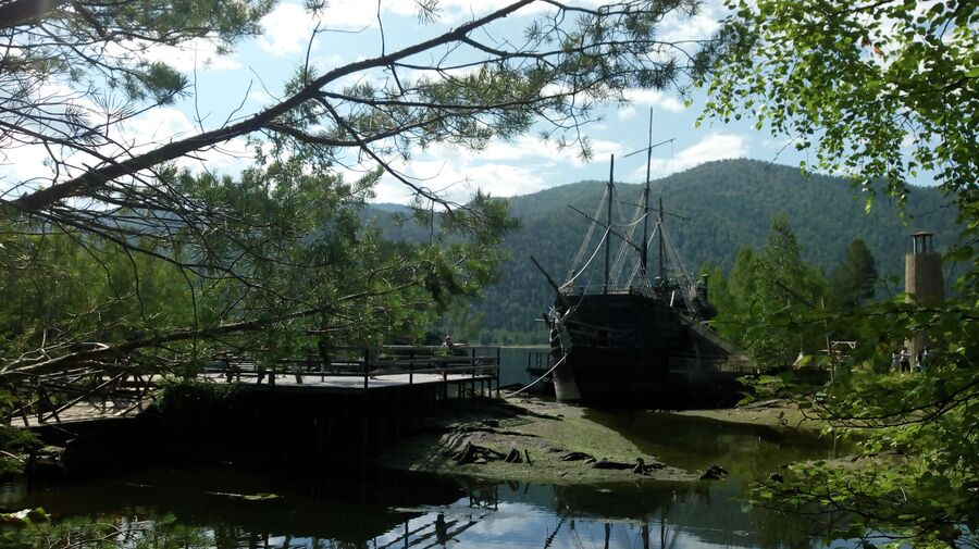 Пиратский корабль, Тортуга Пиратский корабль, Тортуга
