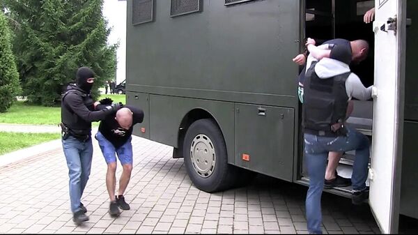 Кадр оперативного видео задержания предположительно 32 членов частной военной компании в Белоруссии Кадр оперативного видео задержания предположительно 32 членов частной военной компании в Белоруссии
