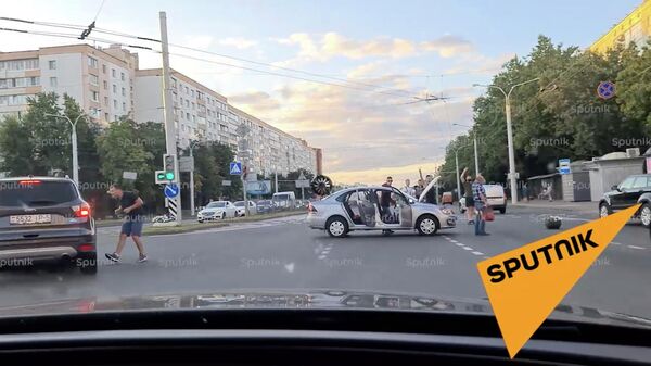 Ситуация на пересечении проспекта Пушкина и Одоевского в Минске. 11 августа 2020 Ситуация на пересечении проспекта Пушкина и Одоевского в Минске. 11 августа 2020
