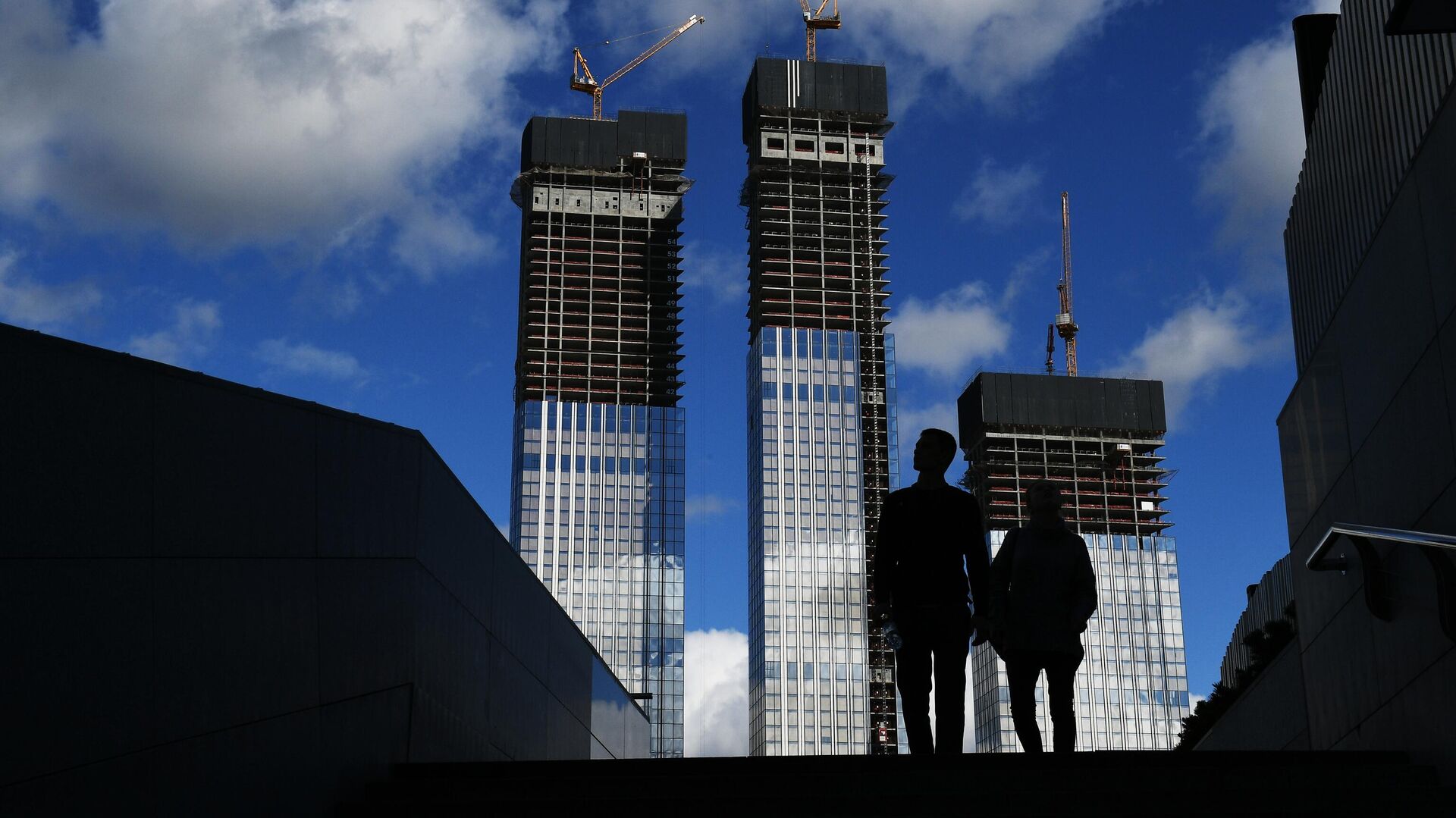 Вид на строящиеся здания жилого комплекса Capital Towers в Москве Вид на строящиеся здания жилого комплекса Capital Towers в Москве - РИА Новости, 1920, 28.09.2020