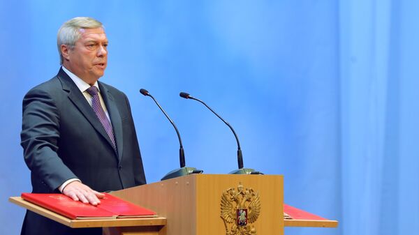 Василий Голубев, выигравший губернаторские выборы в Ростовской области, во время церемонии инаугурации в Ростовском музыкальном театре Василий Голубев, выигравший губернаторские выборы в Ростовской области, во время церемонии инаугурации в Ростовском музыкальном театре