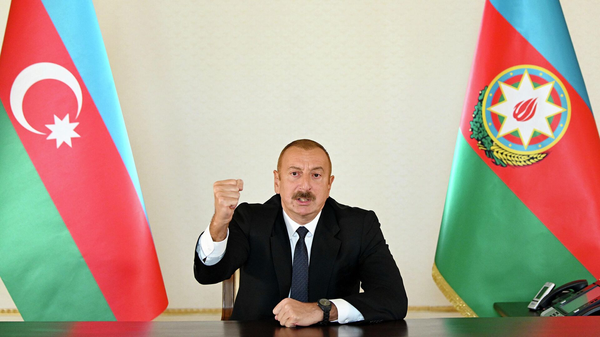 Обращение Президента Азербайджана Ильхама Алиева в связи с ситуацией с Арменией, 27 сентября Обращение Президента Азербайджана Ильхама Алиева в связи с ситуацией с Арменией, 27 сентября - РИА Новости, 1920, 27.09.2020