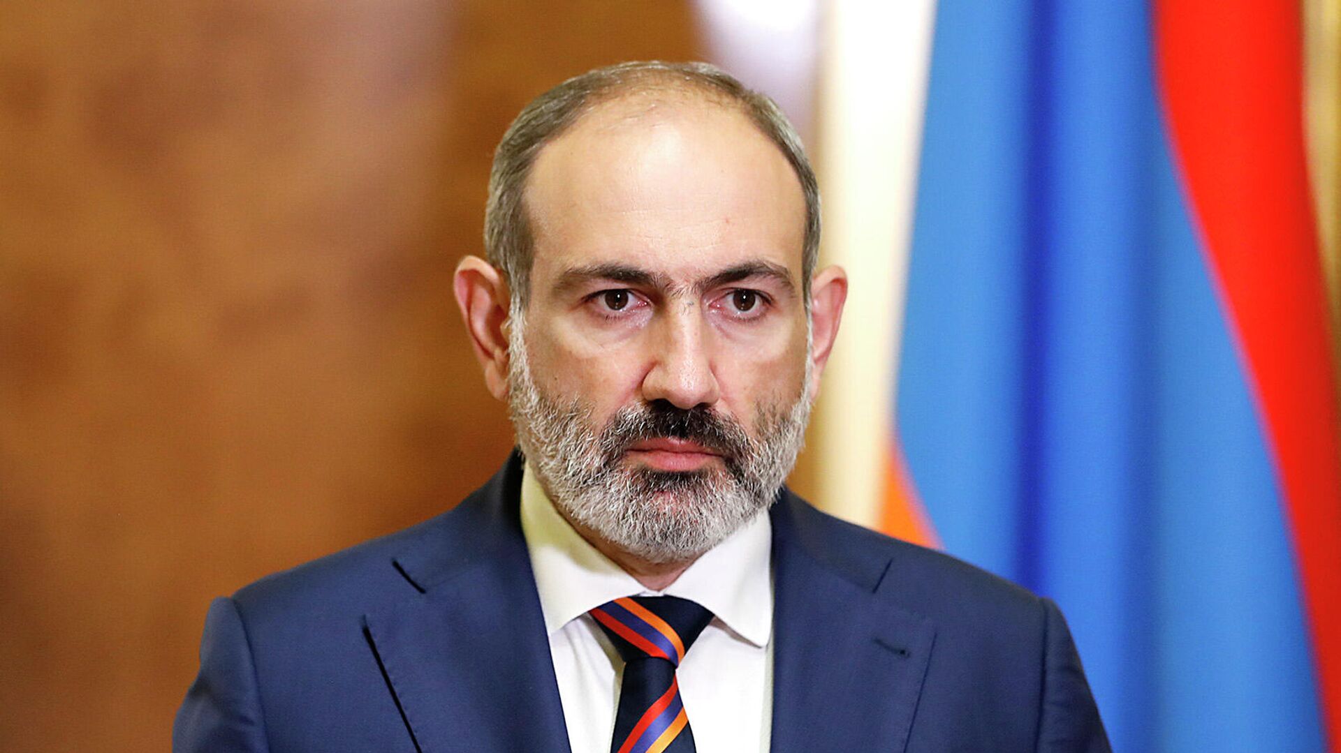 Премьер-министр Армении Никол Пашинян во время обращения к нации в связи с обострением конфликта в Нагорном Карабахе Премьер-министр Армении Никол Пашинян во время обращения к нации в связи с обострением конфликта в Нагорном Карабахе - РИА Новости, 1920, 07.10.2020