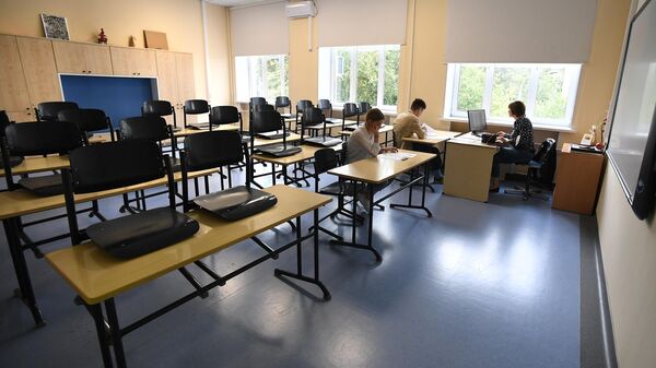 В Подмосковье 110 школьных классов закрыли на карантин из-за коронавируса