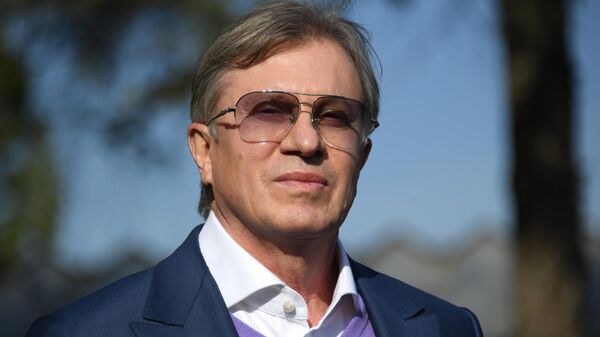 Министр Савельев отчитался о 359 млн руб дохода, BMW и Bentley
