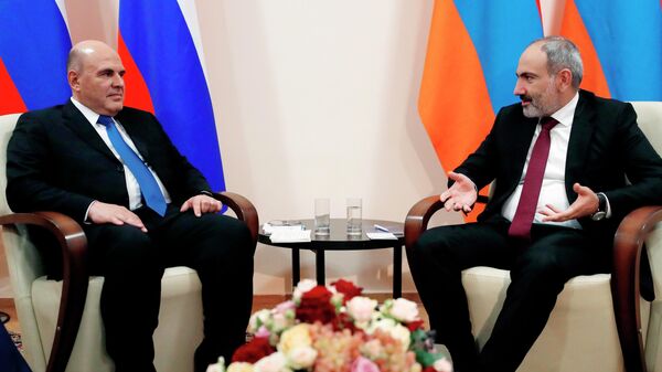 Мишустин и Пашинян отметили важность урегулирования ситуации в Карабахе