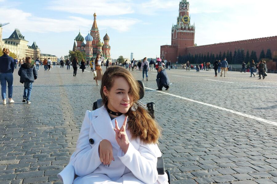 Маша на Красной площади в Москве Маша на Красной площади в Москве