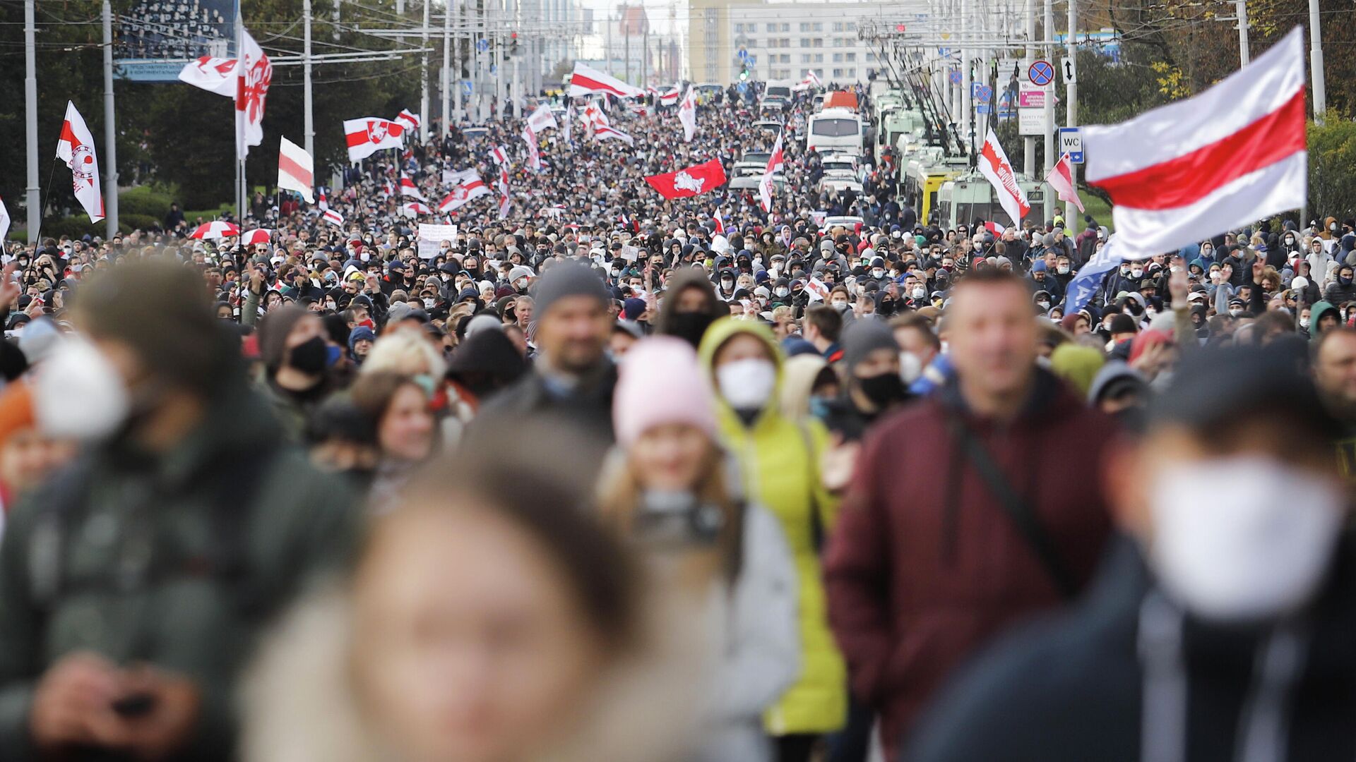 Участники акции протеста в Минске Участники акции протеста в Минске - РИА Новости, 1920, 18.10.2020