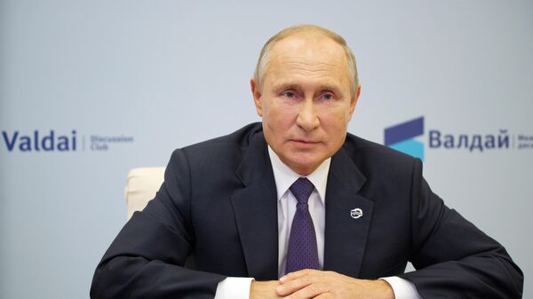 Путин сравнил влияние пандемии на экономику в России и Швеции
