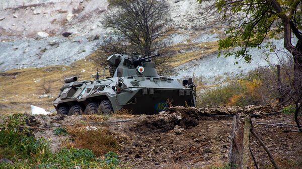 Российские миротворцы выставили наблюдательный пост у монастыря Дадиванк в Карабахе Российские миротворцы выставили наблюдательный пост у монастыря Дадиванк в Карабахе
