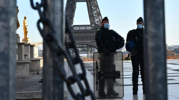 В Париже полиция разогнала расставивших палатки мигрантов