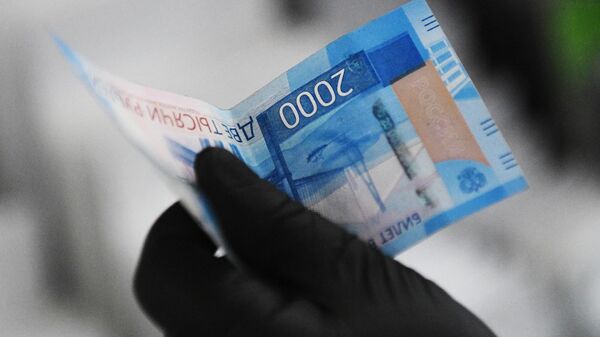 В Югре случайный прохожий помешал мошенникам выманить деньги у пенсионера