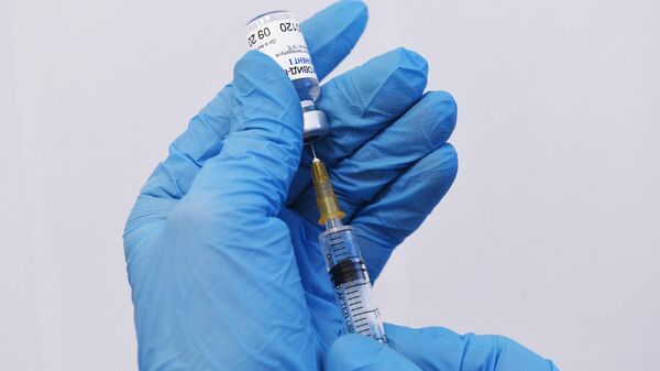 Более десяти тысяч военнослужащих вакцинировали от коронавируса