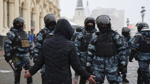 В СК ушли 127 заявлений о применении силы полицией на акциях в Москве