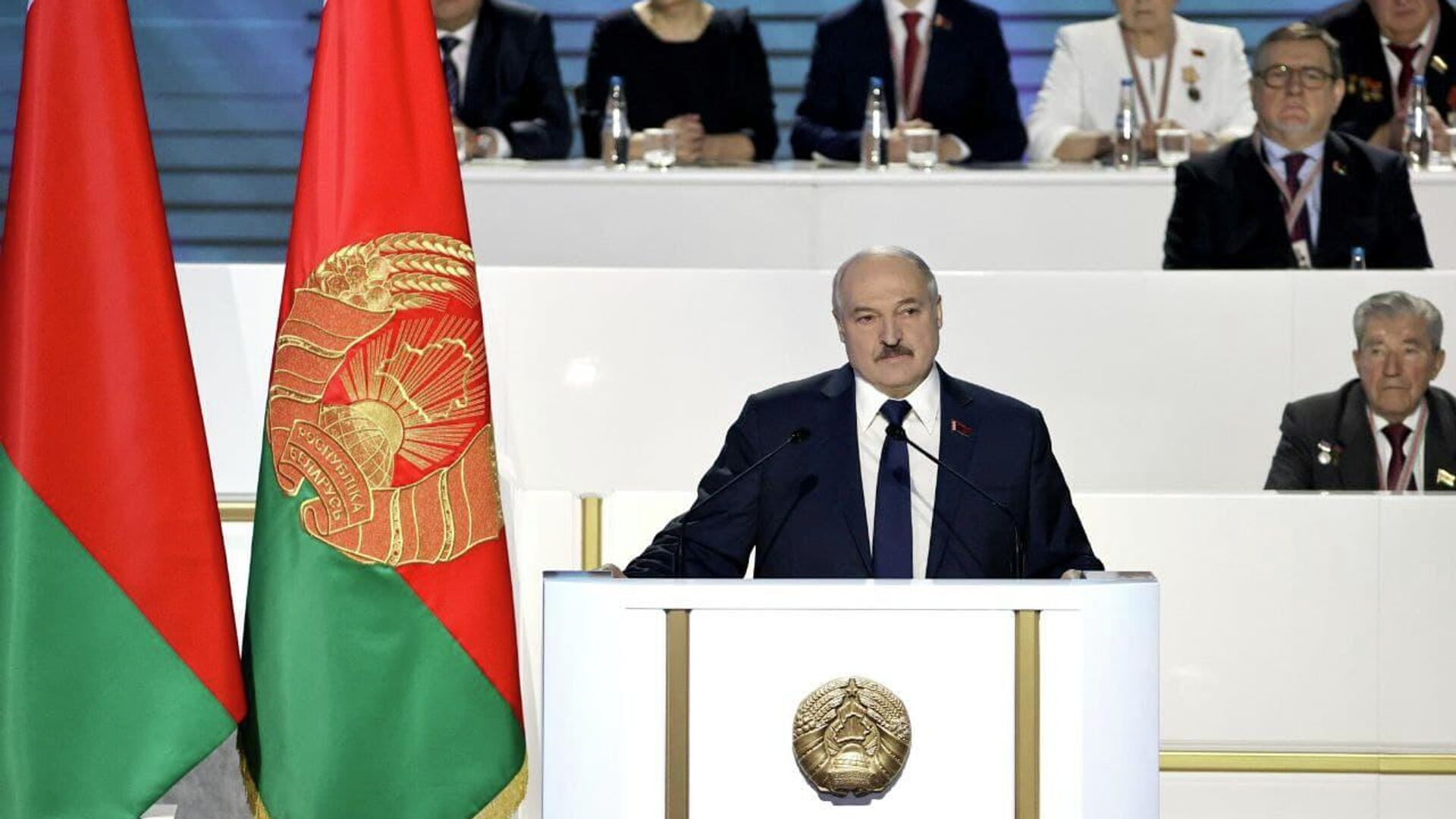 Если в морду получим от народа. Лукашенко задумался об исходе
