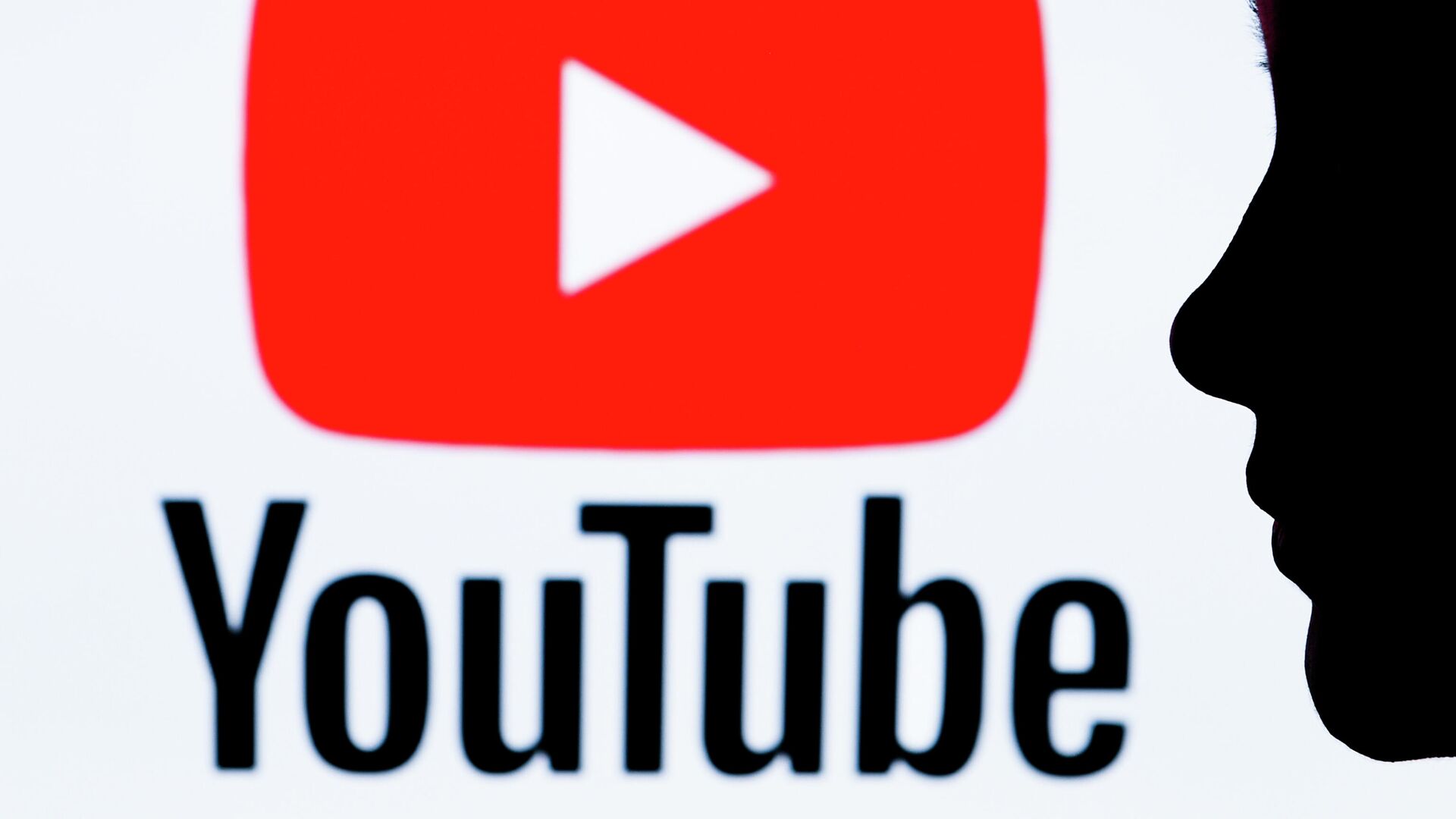 В Совфеде оценили нововведения YouTube
