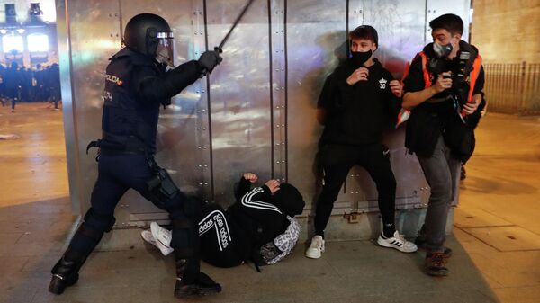 Акция протеста в поддержку рэпера Пабло Аселя в Мадриде Акция протеста в поддержку рэпера Пабло Аселя в Мадриде