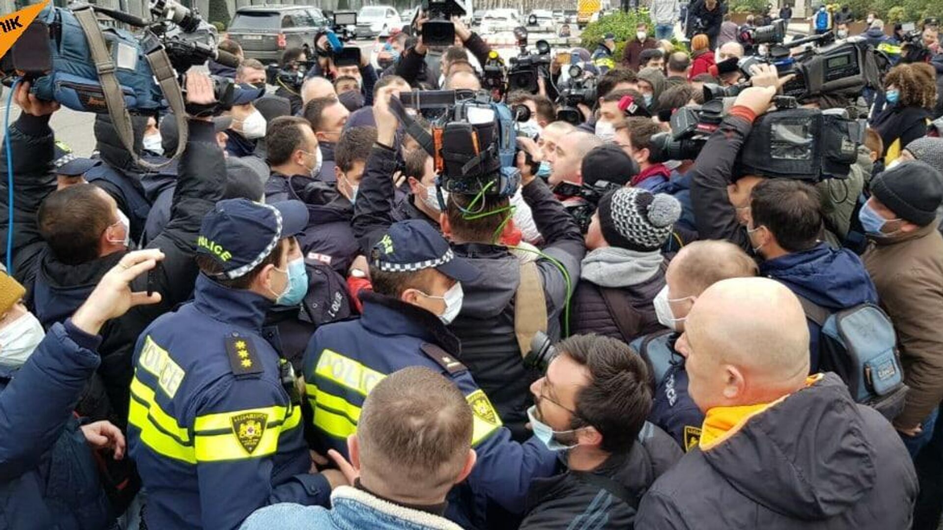 Задержания на акции в центре Тбилиси Задержания на акции в центре Тбилиси - РИА Новости, 1920, 23.02.2021