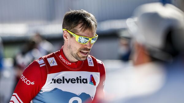 Сергей Устюгов после финиша спринта свободным стилем в финале соревнований по лыжным гонкам среди мужчин на чемпионате мира-2021 по лыжным видам спорта в немецком Оберстдорфе. Сергей Устюгов после финиша спринта свободным стилем в финале соревнований по лыжным гонкам среди мужчин на чемпионате мира-2021 по лыжным видам спорта в немецком Оберстдорфе.
