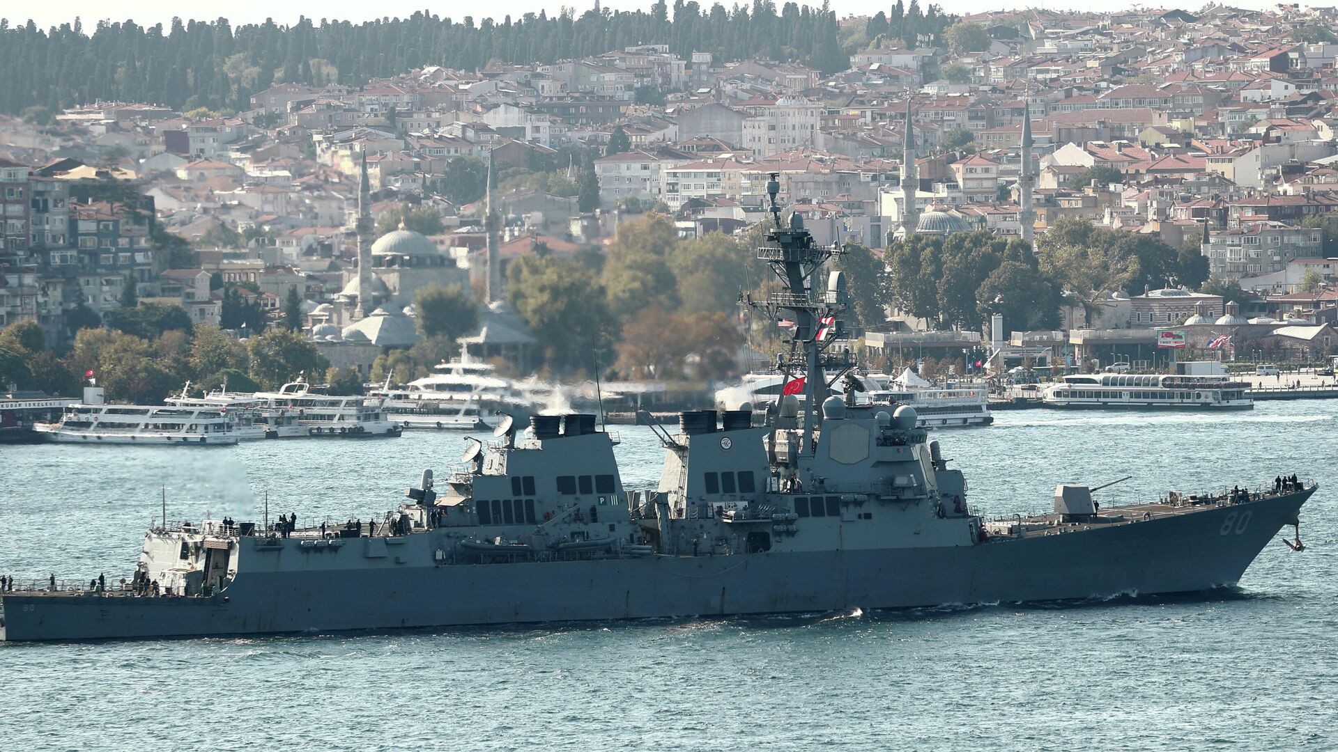 Эсминец ВМС США USS Roosevelt в проливе Босфор Эсминец ВМС США USS Roosevelt в проливе Босфор - РИА Новости, 1920, 05.08.2021