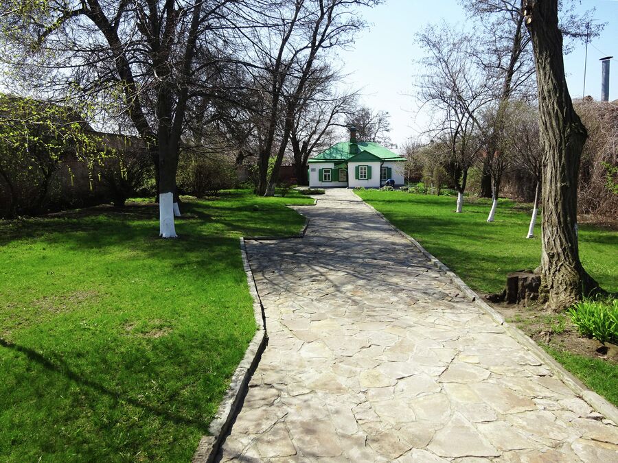 Музей Домик Чехова, внутренний двор Музей Домик Чехова, внутренний двор