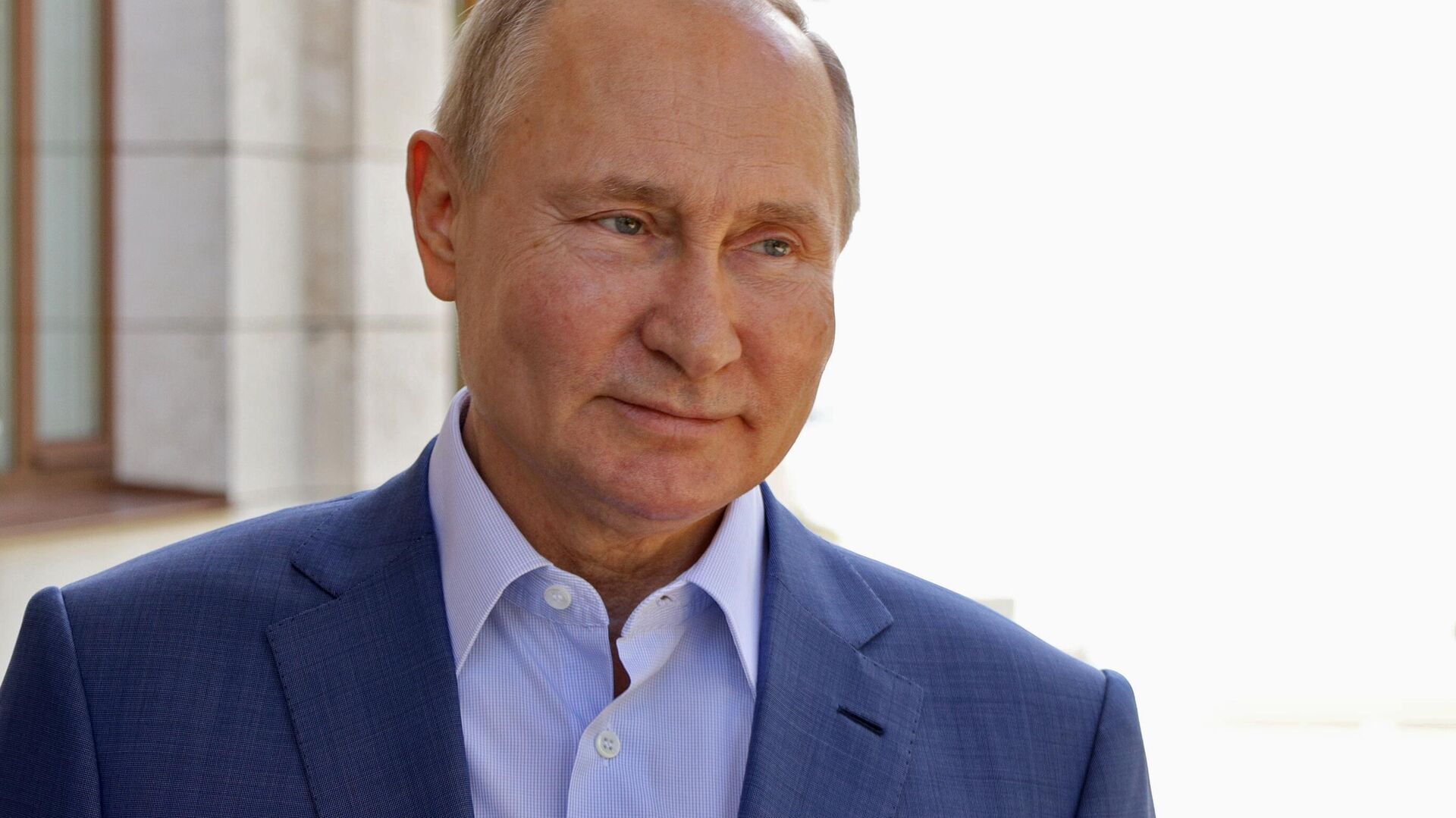 Путину доверяют 55% россиян, показал опрос