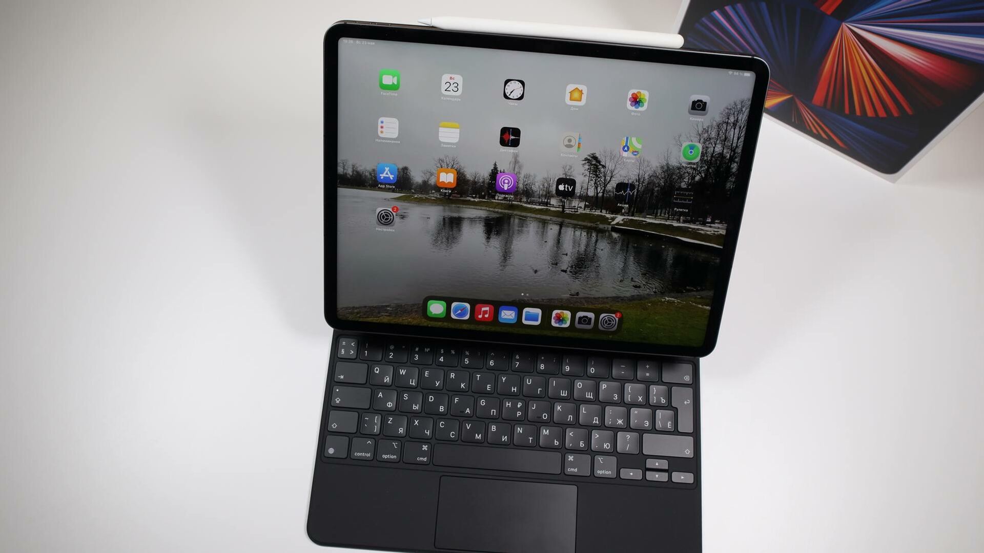 Apple задумала создать гигантский iPad