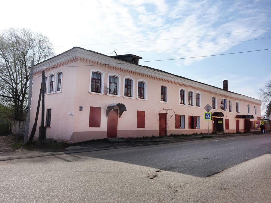 Жилой дом (1827 г.) Жилой дом (1827 г.)