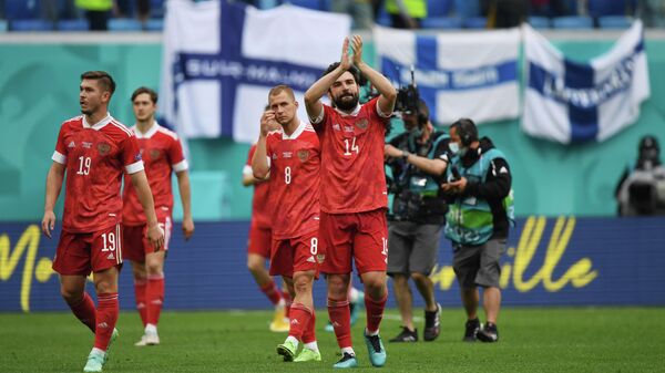Игроки сборной России после матча с финнами Игроки сборной России после матча с финнами