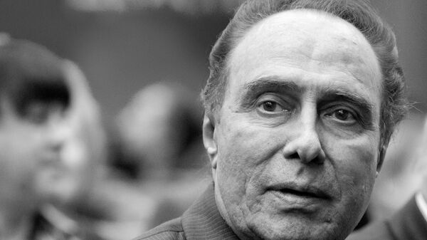 В театре Ромэн простились с Николаем Сличенко