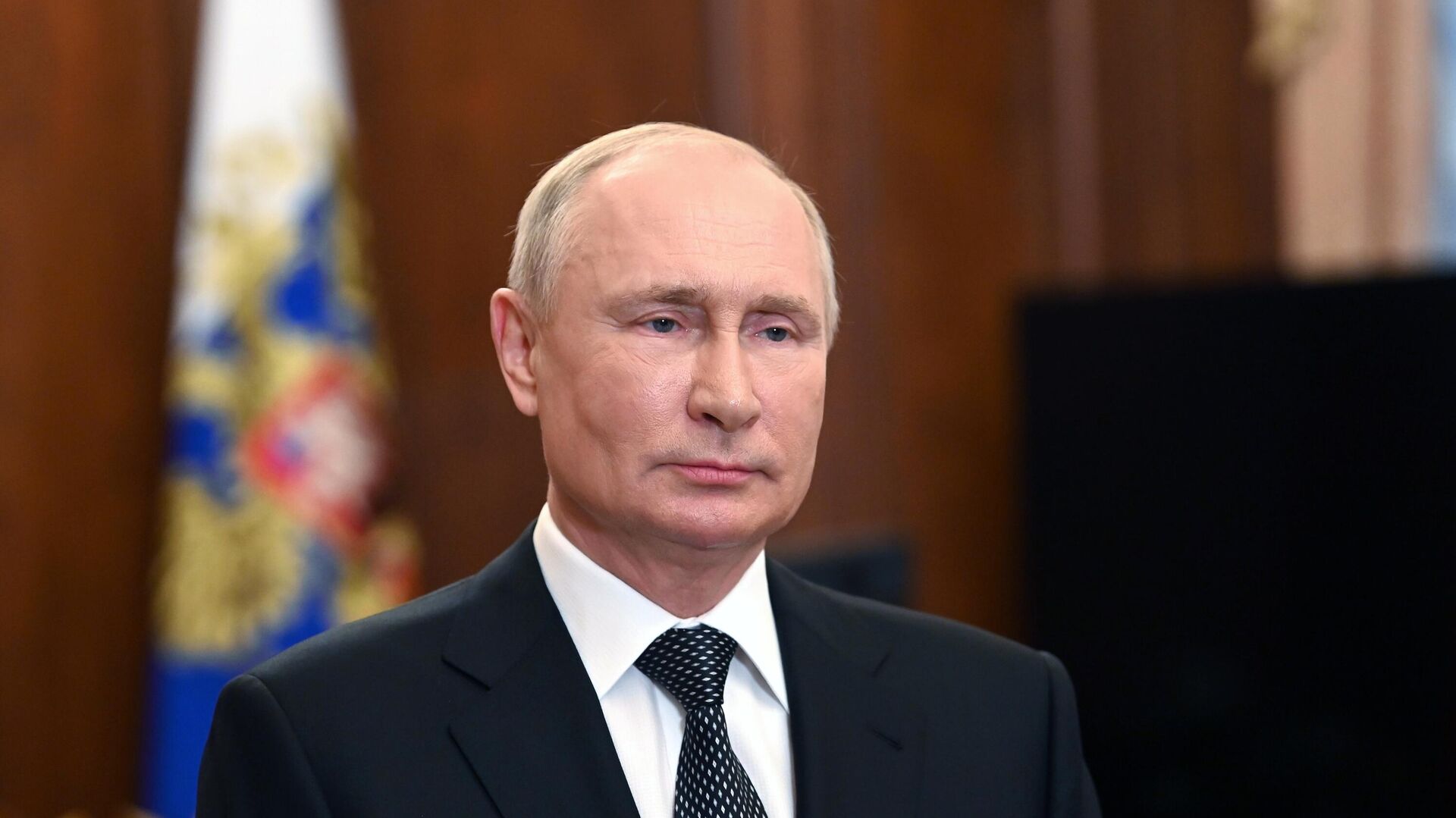 Путин рекомендовал главам регионов общаться с жителями не реже раза в год